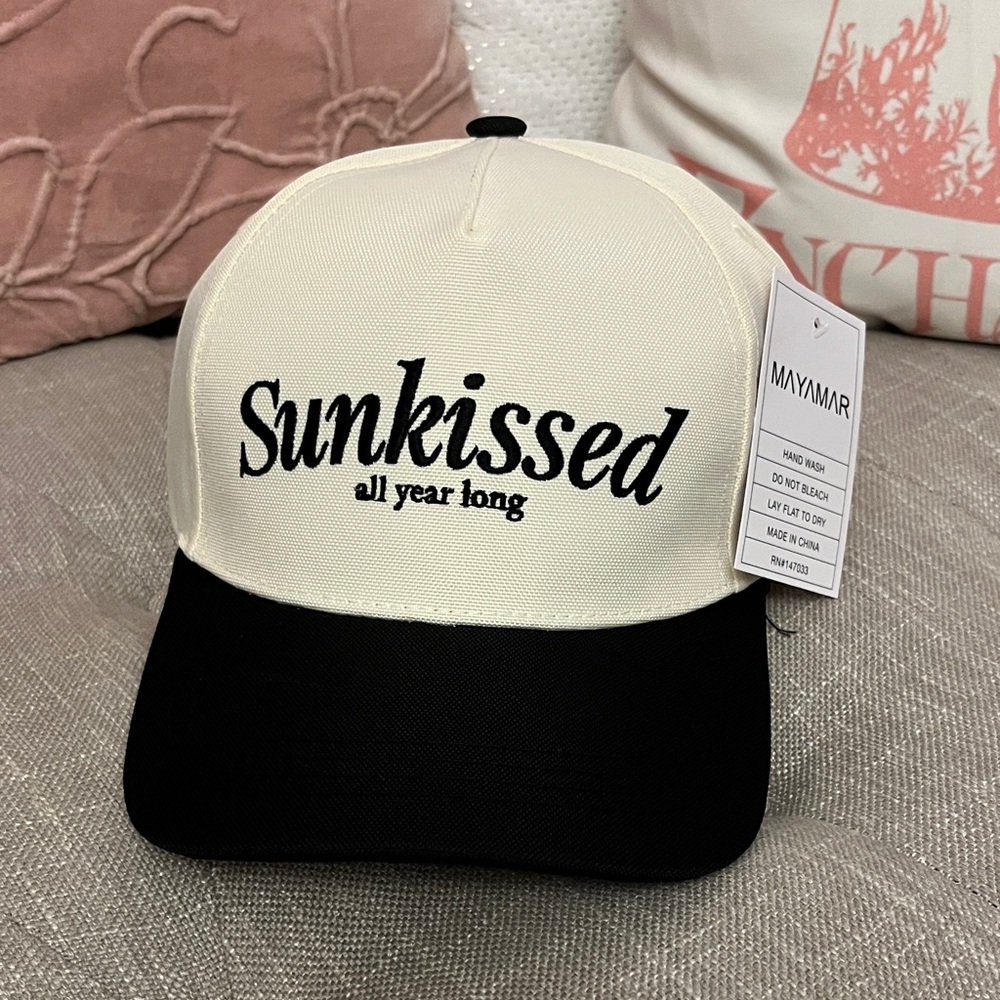 NWT MAYAMAR Sunkissed Cap